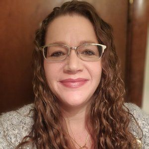 Meet your Posher, Mia